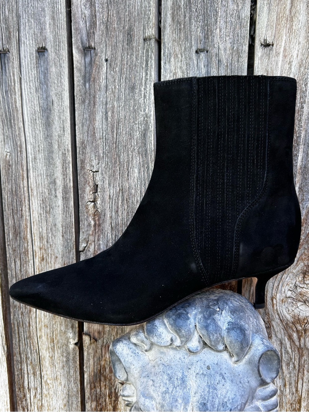 New Veronica Beard Lisa Kitten Heel Boot Suede Black 8.5